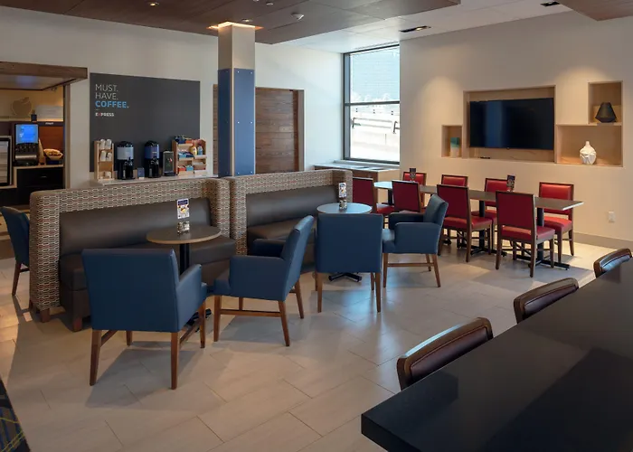 Holiday Inn Express & Suites - Tulsa Downtown - Arts District By Ihg