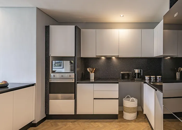 The Onyx Apartment Hotel By Newmark