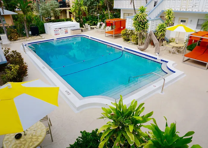 Club Lux Resort By The Beach