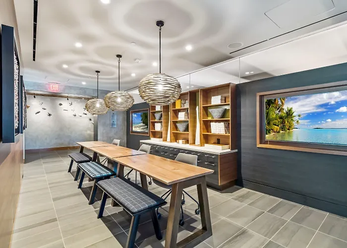Global Luxury Suites At Reston Town Center