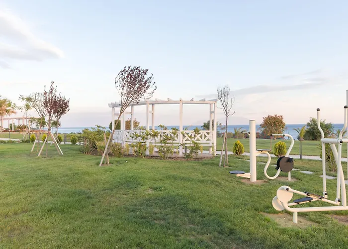 King Maron Beach Hotel & Spa