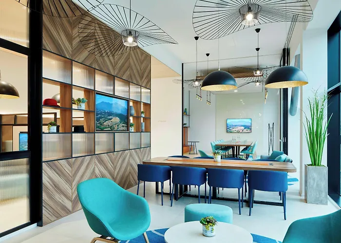 Courtyard By Marriott Luton Airport