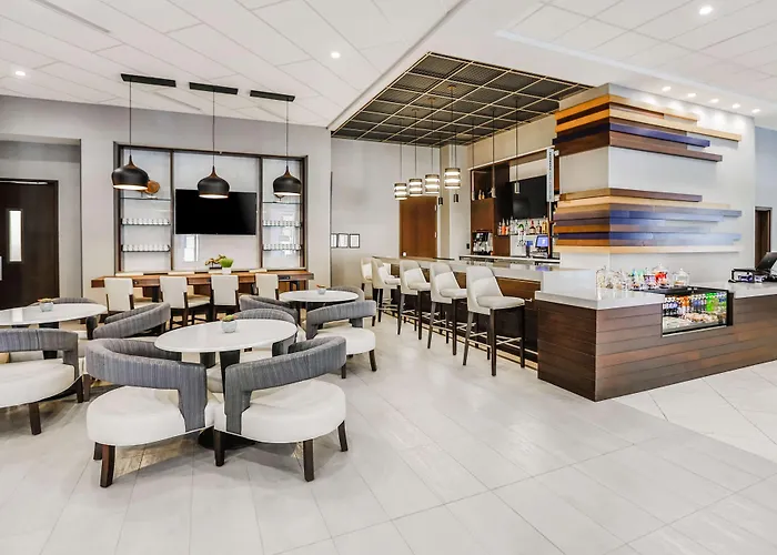 Hyatt Place Greenville Downtown
