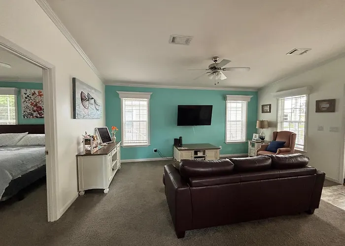 Cozy Resort Home Near Disney & Orlando Parks