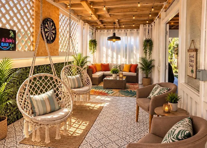 Eden House - Beach Apartments&Suites