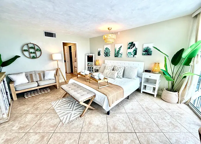 Penthouse Beach Oasis 704 Lovely Daytona Ocean Front Incredible Ocean View