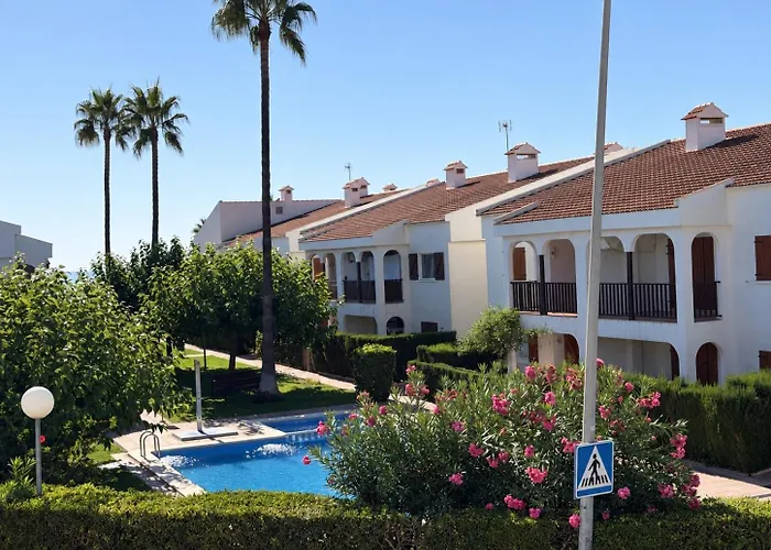 Las Tres Palmeras