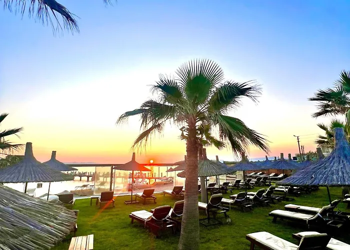 Anda Beach Bistro & Rooms