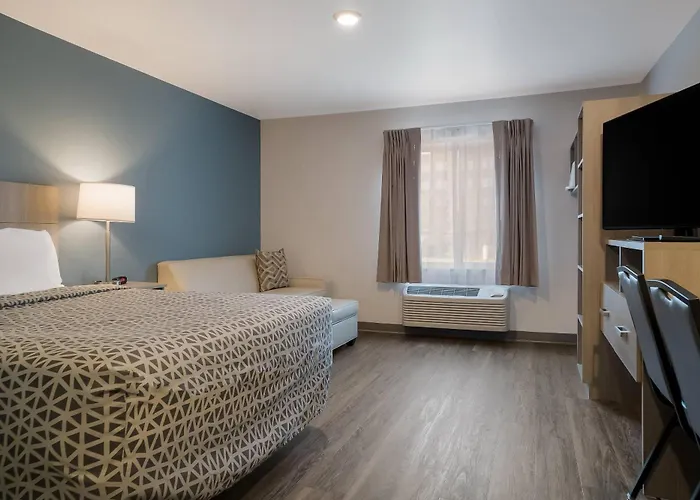 Woodspring Suites Detroit Sterling Heights