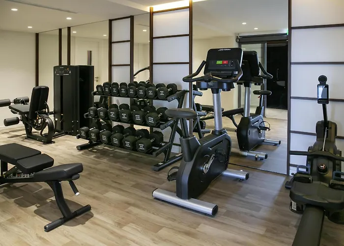 Mercure Larnaca Beach Resort