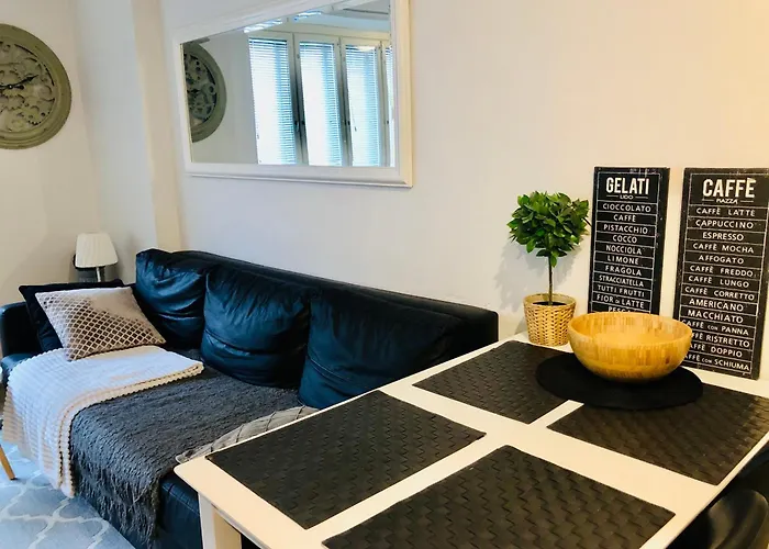 Scandinavian Home Premium Location In The Historical Heart Of Helsinki Bulevardi