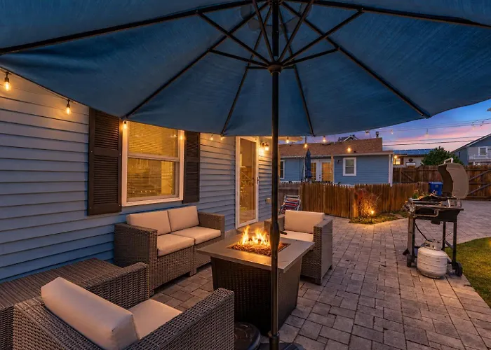 Belmar Beach Bungalow 35 Blocks To Sand Fire Pit, Grill, 3 Beach Badges