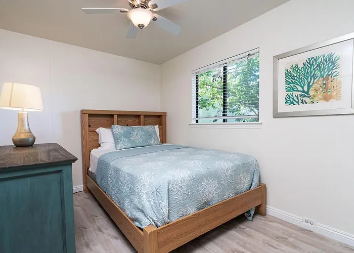 1005 E Balboa 2