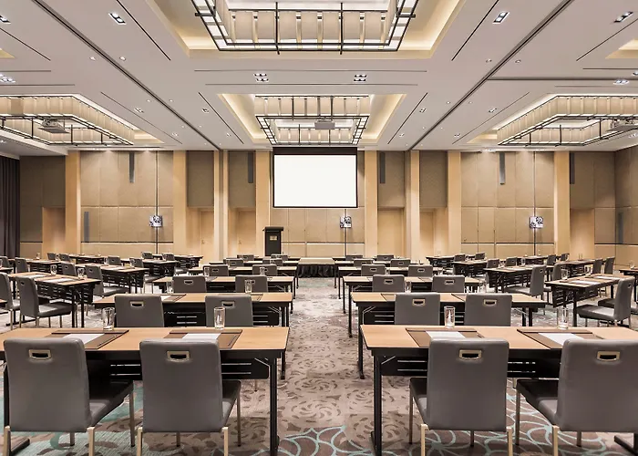 Courtyard By Marriott Iloilo
