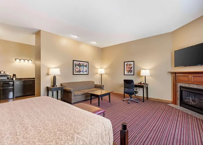 Best Western Plus Dutch Haus Inn And Suites