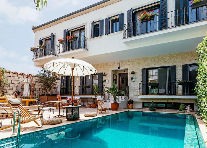 Alachi Hotel