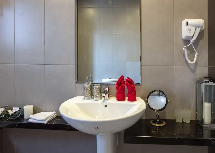 Loumage S Suites And Spa