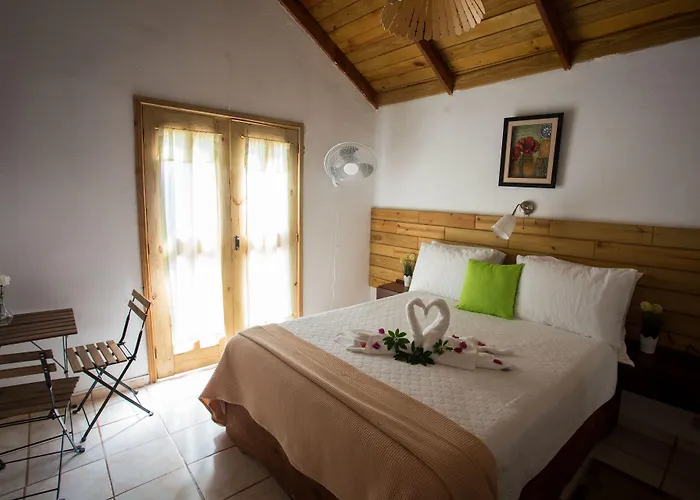 Hotel Rancho Constanza & Cabanas De La Montana