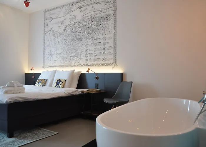 Hotel Rauw Aan De Kade