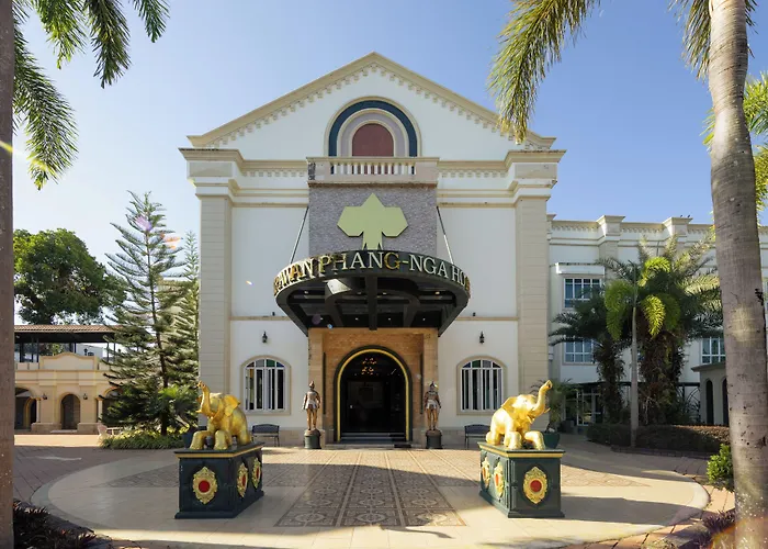Erawan Phangnga Hotel, Natai Beach