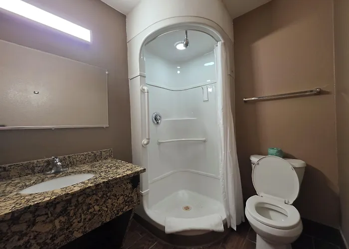 Econo Lodge Inn & Suites Yuma
