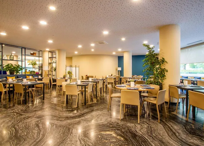 Ark Hotel