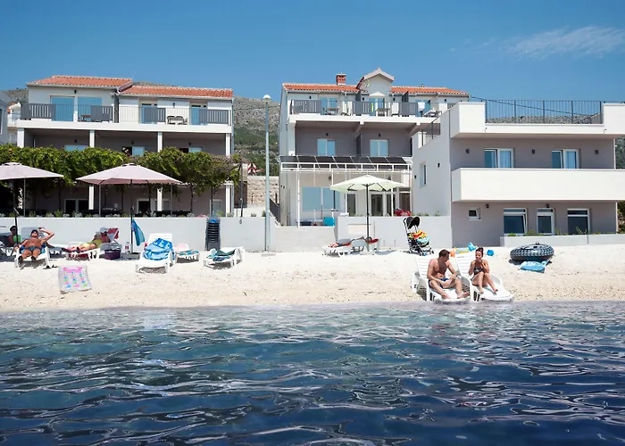 Seaside Luxury Suites