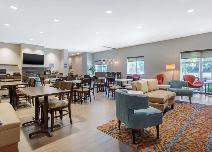 Sleep Inn & Suites Monroe - Woodbury