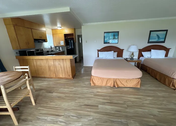 Winchester Bay Inn