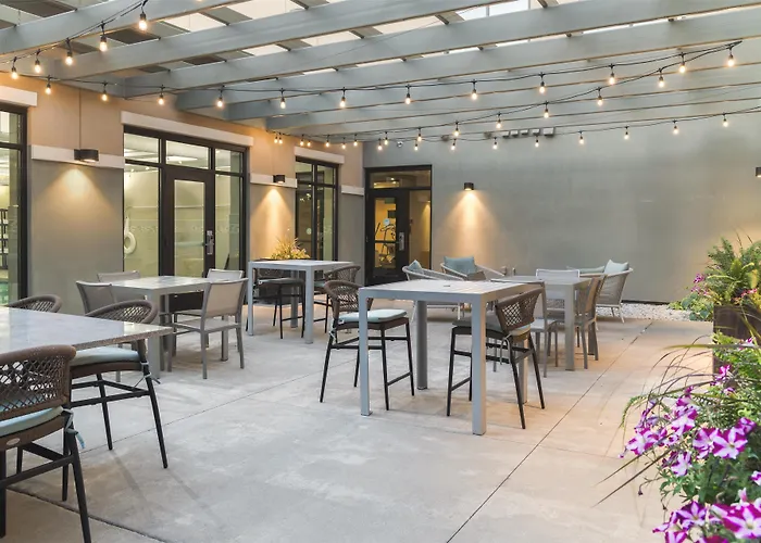Homewood Suites By Hilton Wauwatosa Milwaukee