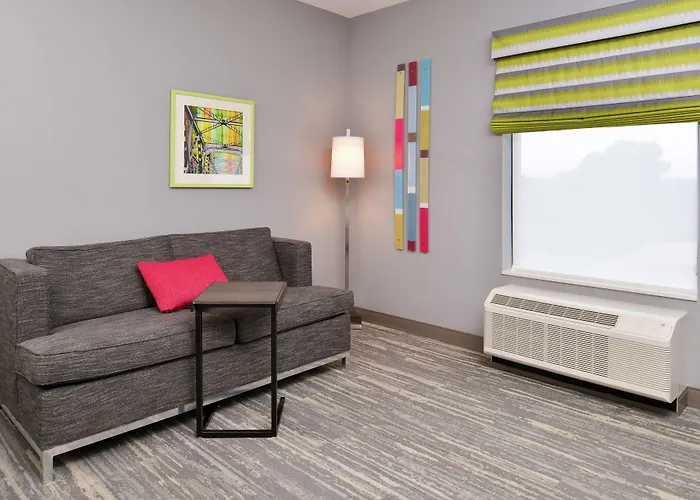 Hampton Inn & Suites Saint Paul Oakdale Woodbury