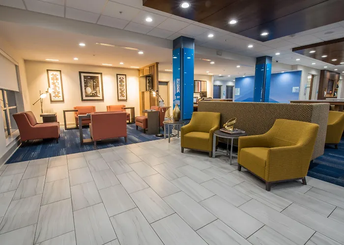 Holiday Inn Express & Suites - Lake Charles South Casino Area By Ihg