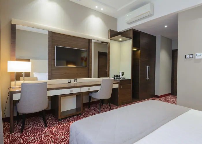 Hotel Senator