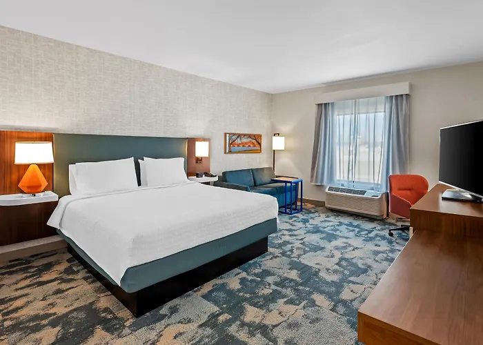 Hampton Inn & Suites Glenarden/Washington Dc