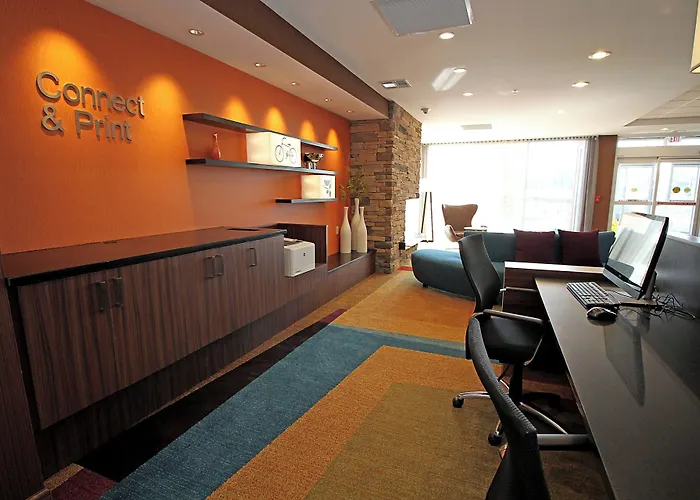 Fairfield Inn & Suites By Marriott London