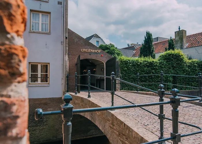 Uylenhof Hotel