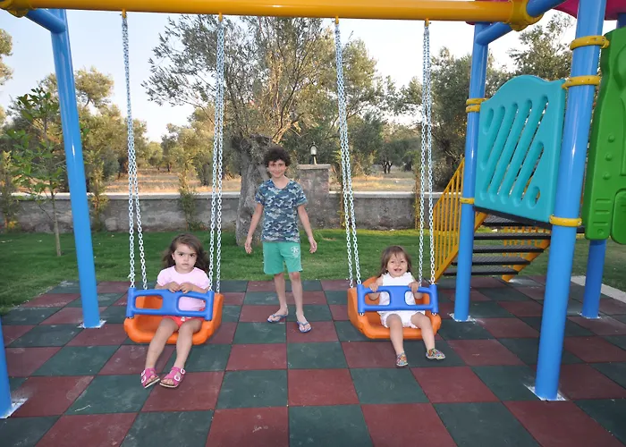 Zeytin Arasi Apart Otel