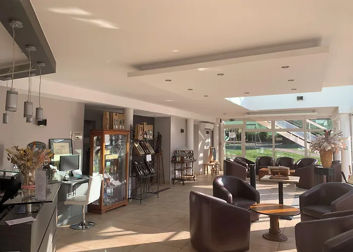 Logis Hotel Restaurant Le Moulin De La Coudre