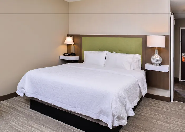 Hampton Inn By Hilton Omaha Airport, Ia