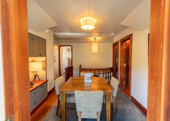 The Outlook Lodge