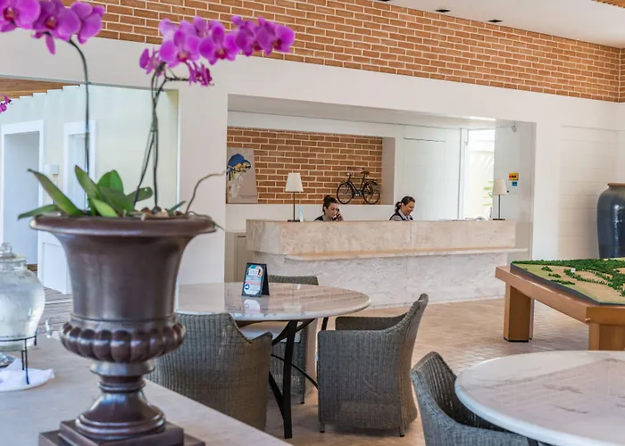 Green Village Hotel E Restaurante