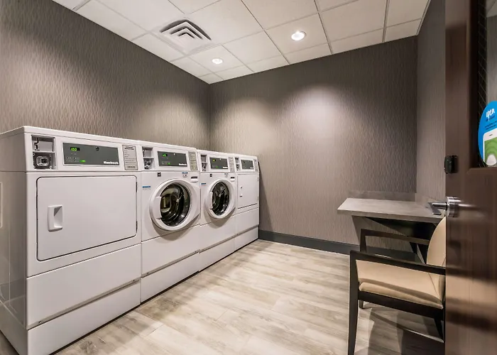 Hampton Inn & Suites Wixom/Novi/Detroit, Mi