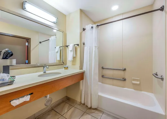 Best Western Plus Tuscumbia/Muscle Shoals Hotel & Suites