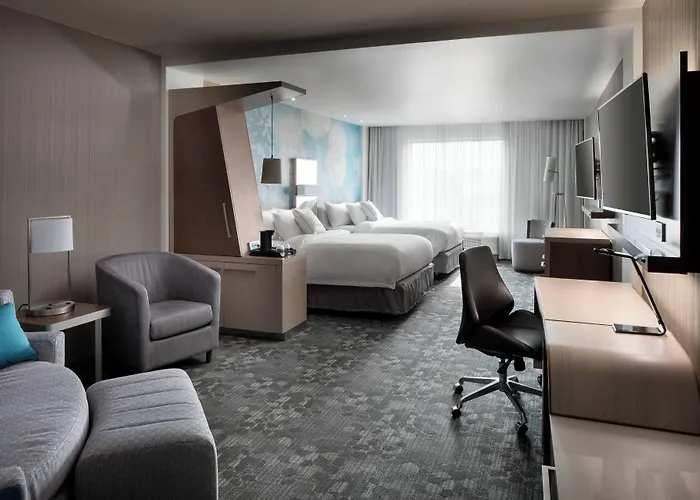 Courtyard By Marriott Pullman