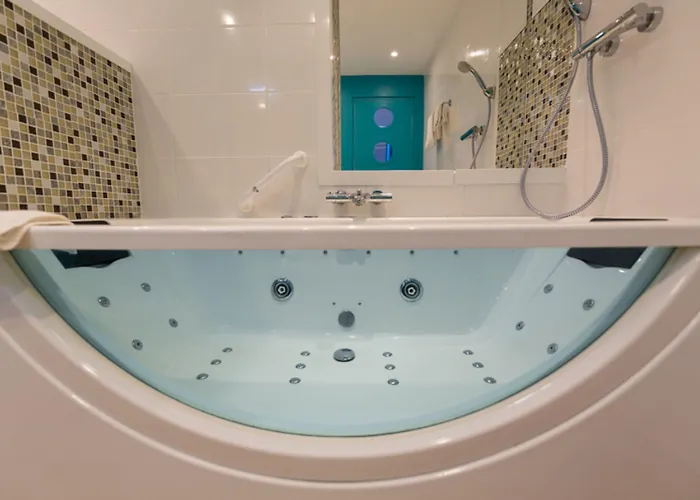 Cit'Hotel Le Regina Bordeaux Gare Saint-Jean