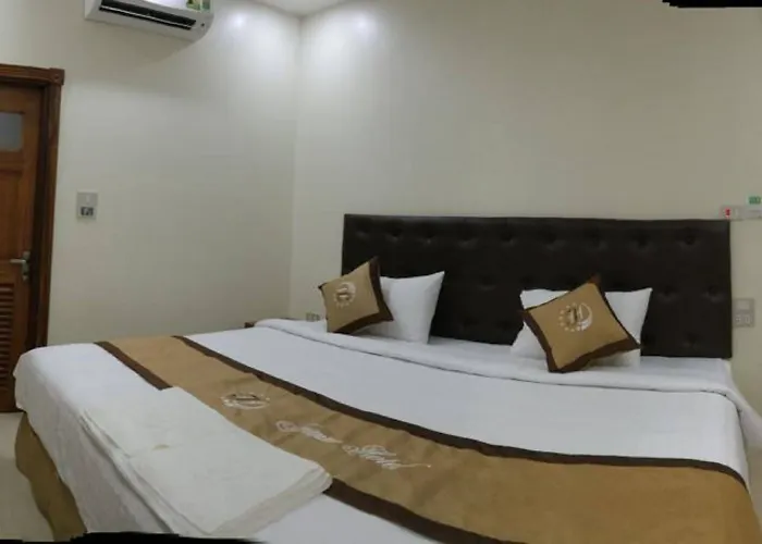 Jeanne Hotel