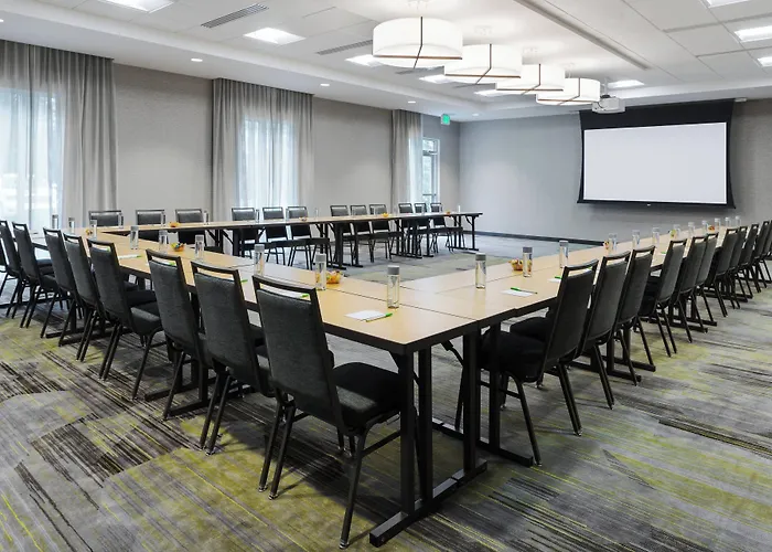 Courtyard By Marriott Ruston