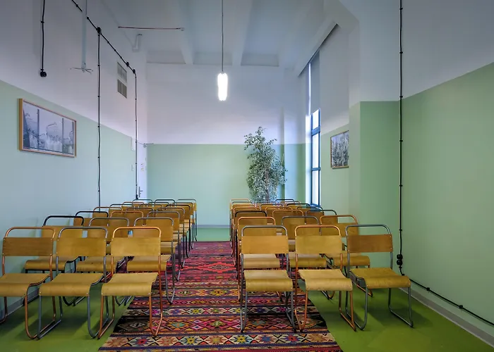 Fabrika Hostel & Suites