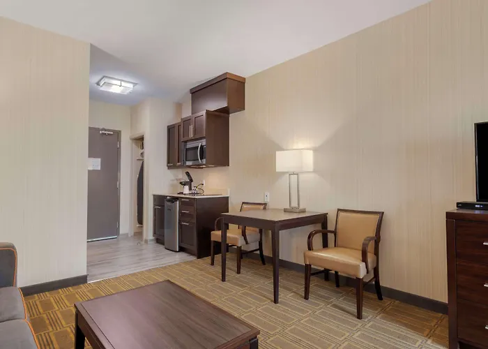 Best Western Plus Chateau Fort St. John