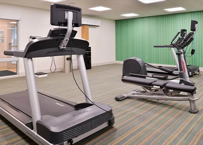Holiday Inn Express & Suites - Parkersburg East By Ihg